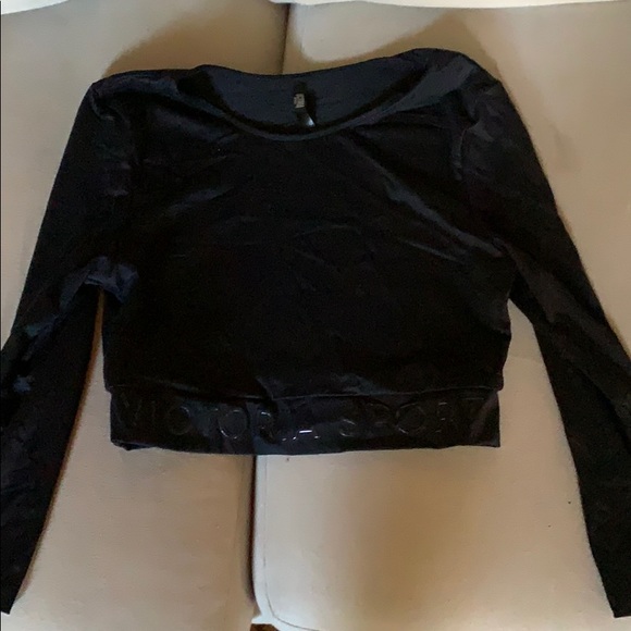 Crop top - Picture 1 of 4